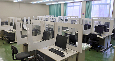 導入事例 平安女学院大学様(情報処理演習室)1